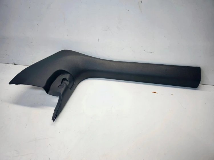 OSŁONA POSZYCIA PROGU LEWA AUDI A4 B9 8W1867271A