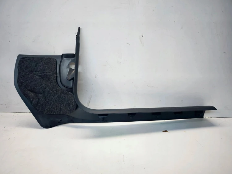 OSŁONA POSZYCIA PROGU LEWA AUDI A4 B9 8W1867271A