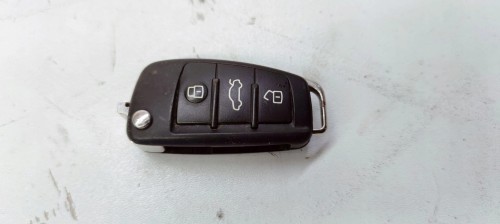 KLUCZYK PILOT SCYZORYK AUDI A3 8P 8P0837220D *44*