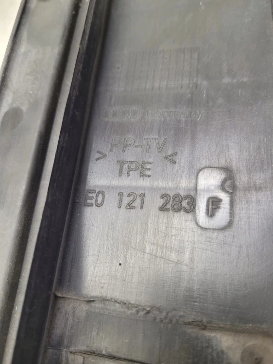 KIEROWNICA POWIETRZA AUDI LEWA A8 D3 4E0121283F