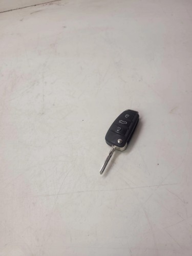 KLUCZYK PILOT SCYZORYK AUDI A6 C6 Q7 4F0837220R *9