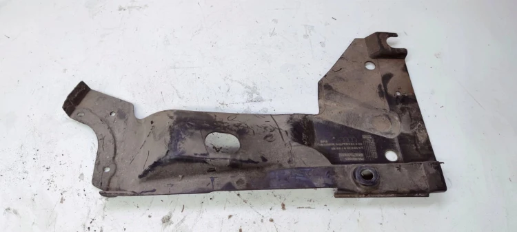 OSŁONA PODWOZIA PRAWY TYŁ AUDI A4 B7 8H0825216B