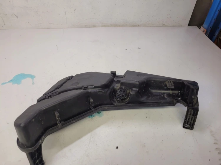 ZBIORNIK PŁYNU DO SPRYSKIWACZY AUDI Q5 8R 8R0955453C