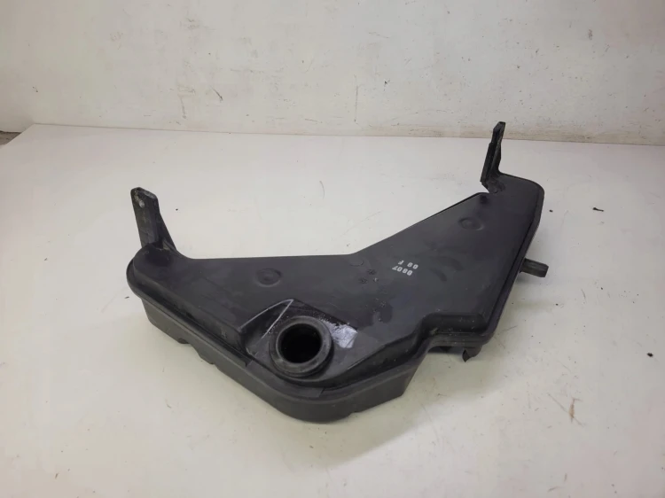 ZBIORNIK PŁYNU DO SPRYSKIWACZY AUDI Q5 8R 8R0955453C