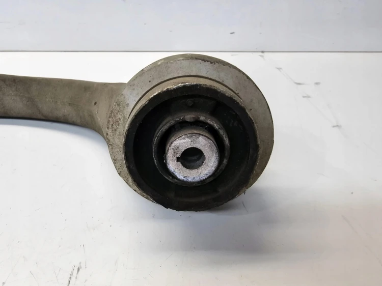 WAHACZ LEWY PRZÓD AUDI A4 A5 Q5 A6 A7 4G0407695