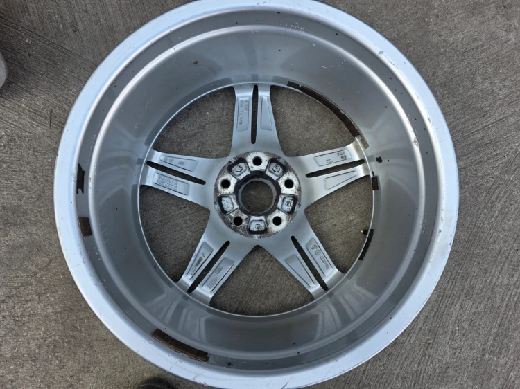 FELGA FELGI KOMPLET VW SKODA AUDI A4 B9 A5 8W 8.0J R18 ET40 8W0601025R 8/26
