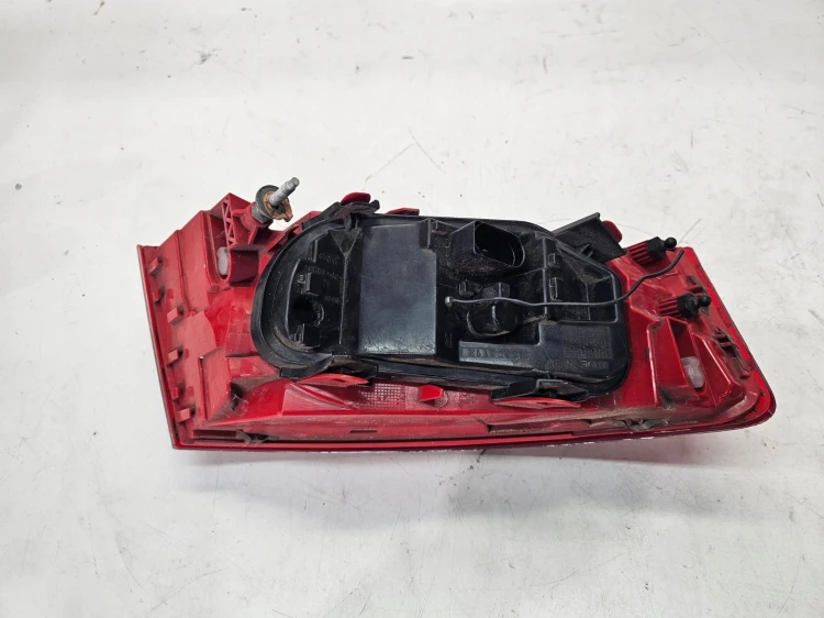 LAMPA PRAWY TYŁ W BŁOTNIK LED AUDI A6 C6 SEDAN LIFT 4F5945096J