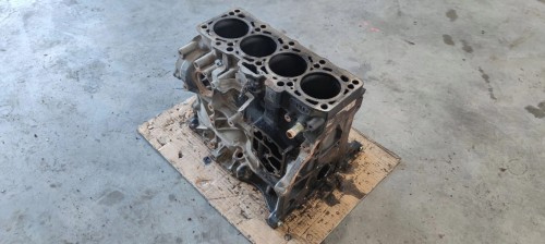 BLOK SILNIKA AUDI A4 B7 A6 C6 2.0 TDI BRE 03G021A