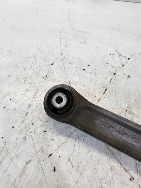 WAHACZ PRAWY PRZÓD AUDI A4 B9 A5 8W 8W0407156A