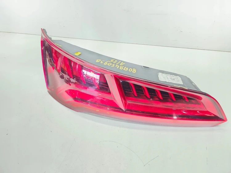 LAMPA LEWY TYŁ W KLAPĘ LED AUDI Q5 FY 80A945093B EUROPA 1/25