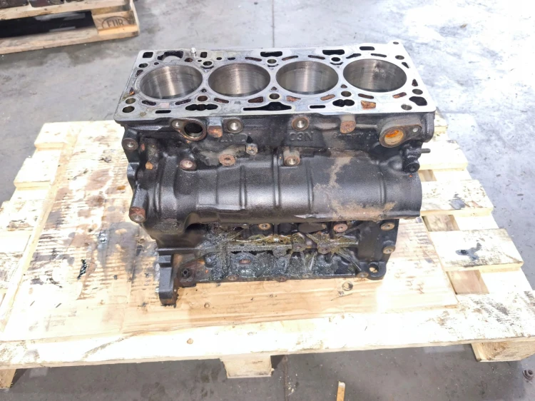 BLOK SILNIKA AUDI A3 8V VOLKSWAGEN SEAT SKODA 2.0 TDI CRB 03N023A