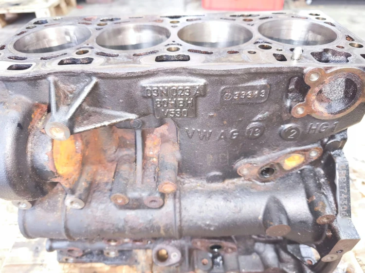BLOK SILNIKA AUDI A3 8V VOLKSWAGEN SEAT SKODA 2.0 TDI CRB 03N023A