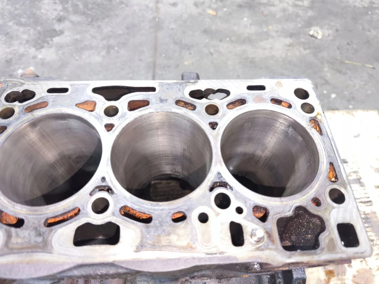 BLOK SILNIKA AUDI A3 8V VOLKSWAGEN SEAT SKODA 2.0 TDI CRB 03N023A