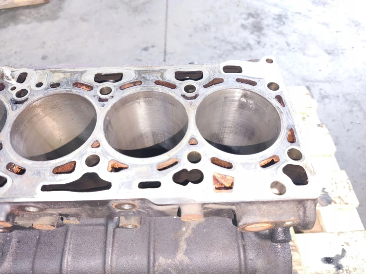 BLOK SILNIKA AUDI A3 8V VOLKSWAGEN SEAT SKODA 2.0 TDI CRB 03N023A