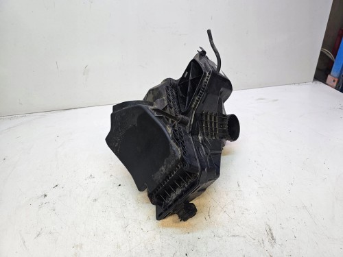OBUDOWA FILTRA POWIETRZA AUDI A4 B8 A5 8K0133835BH