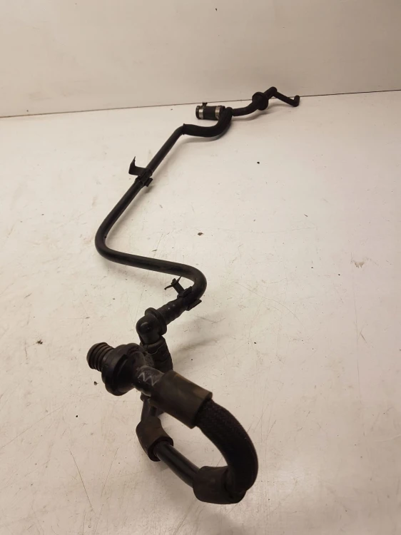 PRZEWÓD ZAWÓR PODCIŚNIENIA AUDI A4 B8A5 06E133773Q