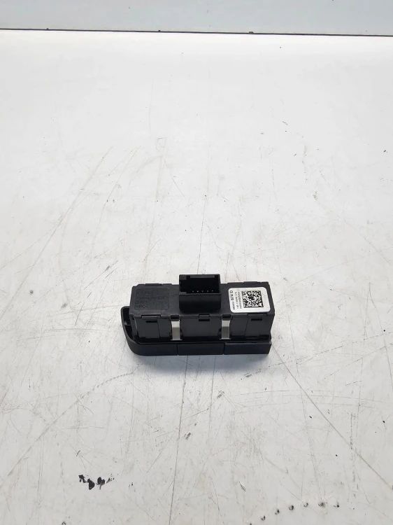 PRZEŁĄCZNIK PARKOWANIA AUDI A1 8X 8X0959674D