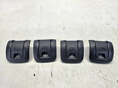 ZAŚLEPKA MOCOWANIA ISOFIX TYŁ AUDI Q5 8R 8R0887233 KOMPLET