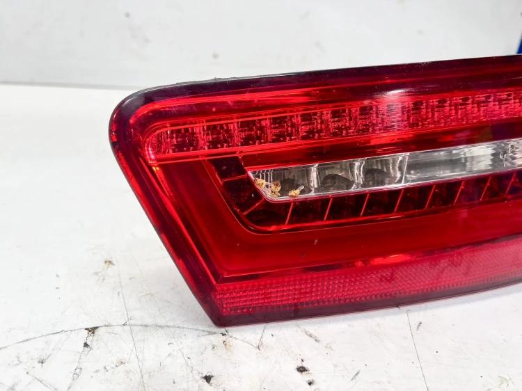LAMPA PRAWY TYŁ LED W KLAPĘ AUDI A6 C7 AVANT 4G9945094B