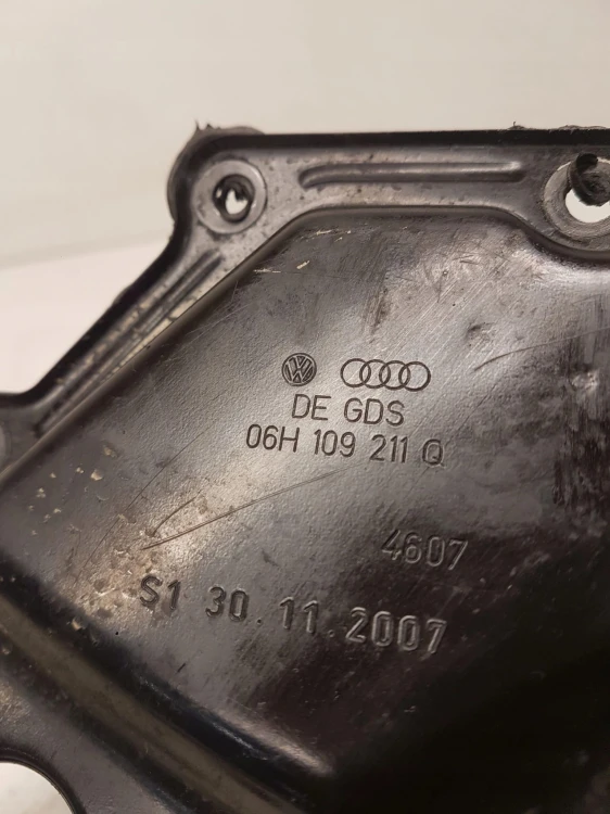 OBUDOWA ROZRZĄDU AUDI A4 B8 A5 1.8 TFSI 06H109211Q