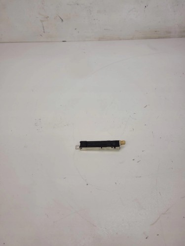 WZMACNIACZ ANTENOWY AUDI A8 D4 4H0035225C