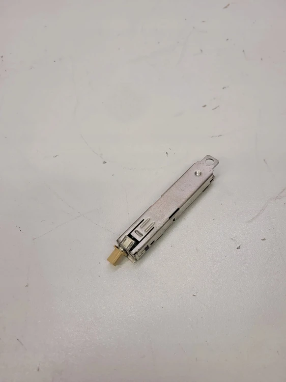 WZMACNIACZ ANTENOWY AUDI A8 D4 4H0035225C