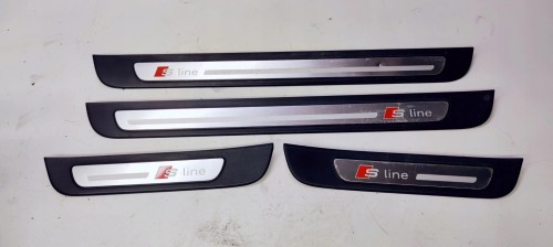 LISTWA LISTWY PROGOWE S LINE AUDI A7 4G8 ORYGINAŁ