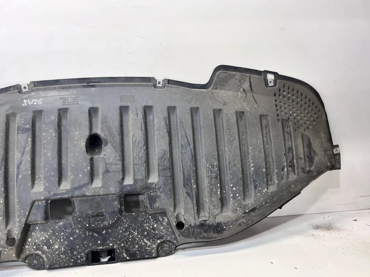 OSŁONA PŁYTA DOLNA ZDERZAKA AUDI Q4 SPORTBACK E-TRON 89E825213A 84/26