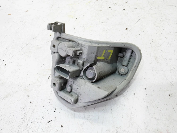 WKŁAD LAMPY LEWY TYŁ W BŁOTNIK AUDI A4 B8 AVANT 21972102/04