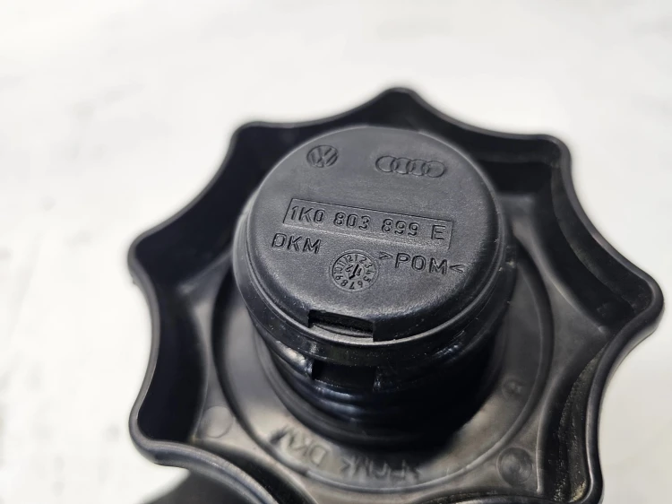 ŚRUBA KOŁA ZAPASOWEGO AUDI A5 8R VW SEAT SKODA 1K0803899E