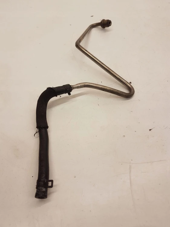 RURA ŁĄCZNIK RURKOWY AUDI A4 B8 2.0 TDI 8K0131850L