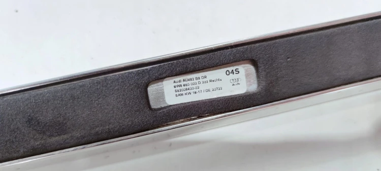 RELING DACHOWY CHROM PRAWY AUDI A4 B9 8W9860022D