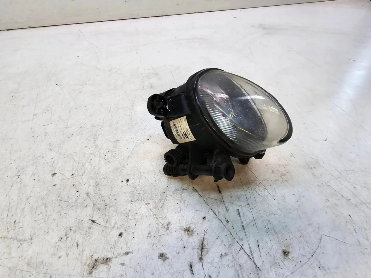 HALOGEN PRAWY PRZÓD AUDI A4 B8 A5 8T 8T0941700