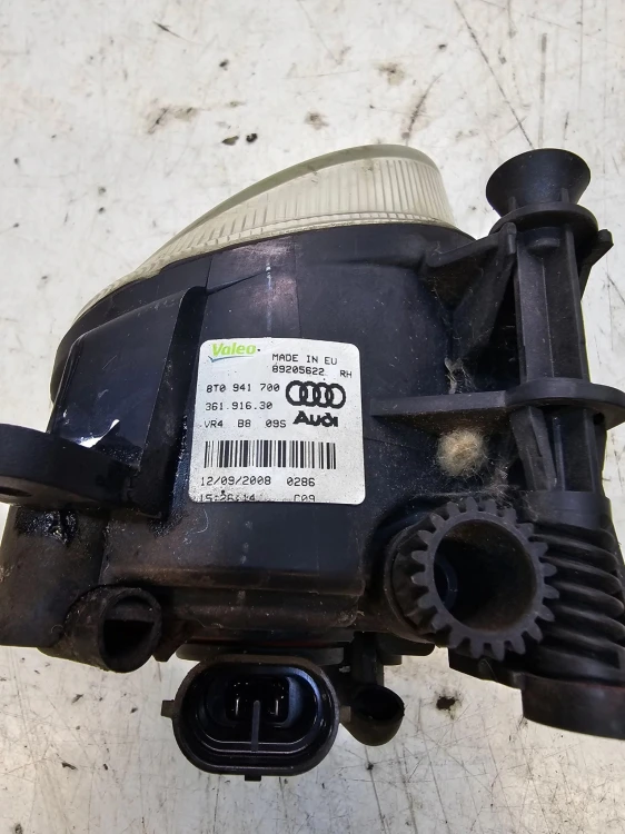 HALOGEN PRAWY PRZÓD AUDI A4 B8 A5 8T 8T0941700