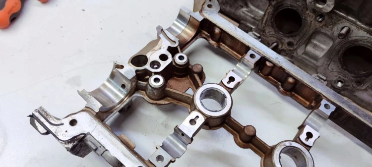 GŁOWICA PRAWA AUDI A4 A5 A6 A7 3.0 TFSI 06E103404K