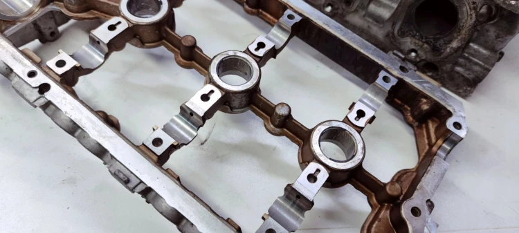 GŁOWICA PRAWA AUDI A4 A5 A6 A7 3.0 TFSI 06E103404K