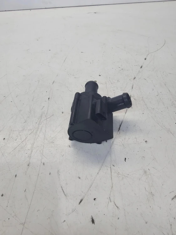 DODATKOWA POMPA WODY ZAWÓR AUDI VW SEAT 5Q0965561B