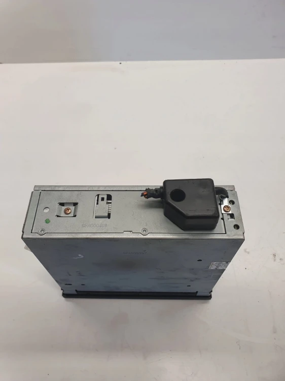 ZMIENIARKA PŁYT CD AUDI A3 A4 B7 A6 C6 8E0035111C