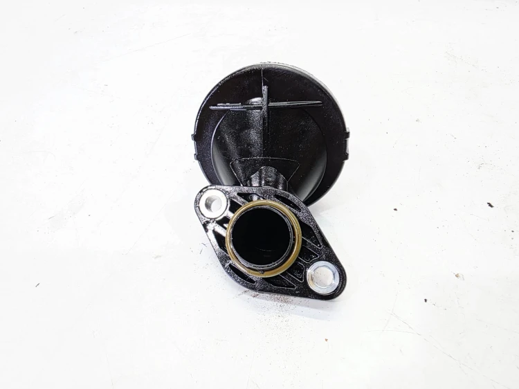 RURKA SMOK SSAK OLEJU AUDI VOLKSWAGEN SEAT SKODA 2.0 TFSI 06L115251S