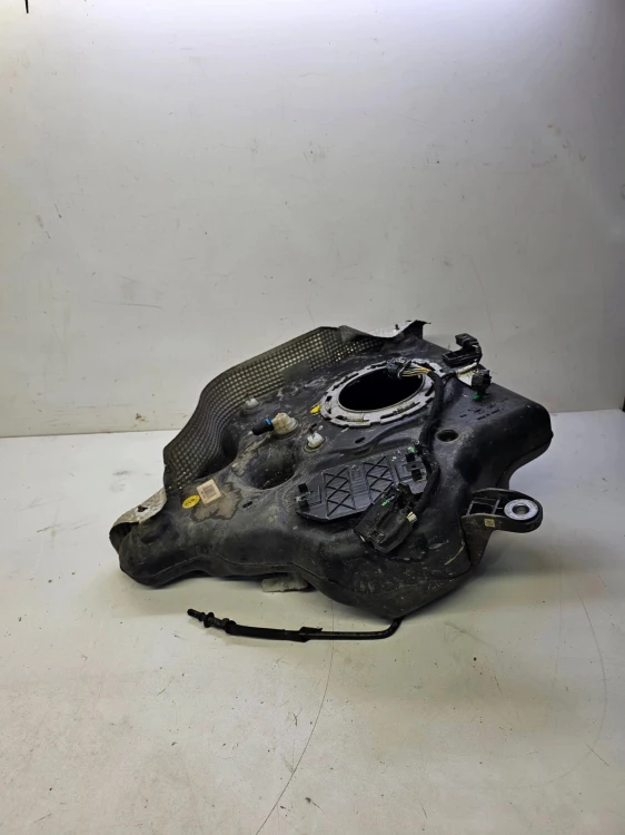 ZBIORNIK ADBLUE AUDI A6 C7 LIFT A7 LIFT 4G0131877K
