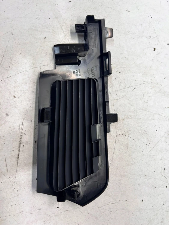 ZAŚLEPKA BAGAŻNIKA LEWA AUDI Q5 FY 80A868605A