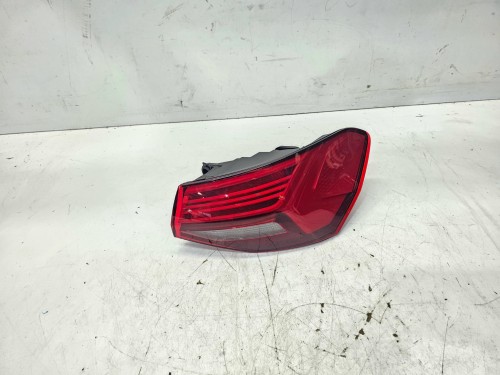 LAMPA PRAWY TYŁ W BŁOTNIK AUDI A3 8Y SPORTBACK 5-DRZWI 8Y0945070