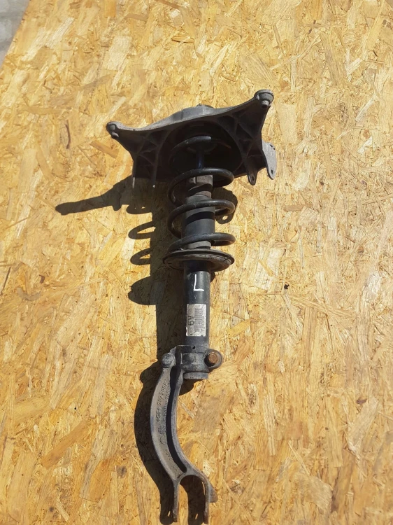AMORTYZATOR LEWY PRZÓD AUDI A4 B8 A5 8K0413031AN