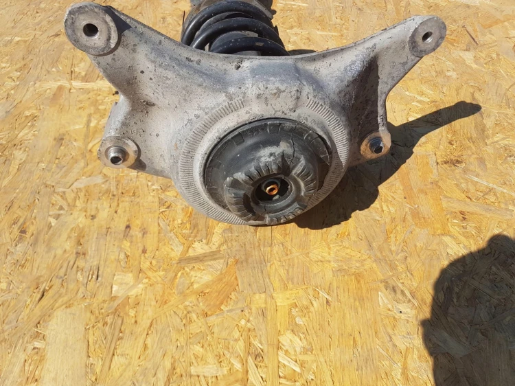 AMORTYZATOR LEWY PRZÓD AUDI A4 B8 A5 8K0413031AN