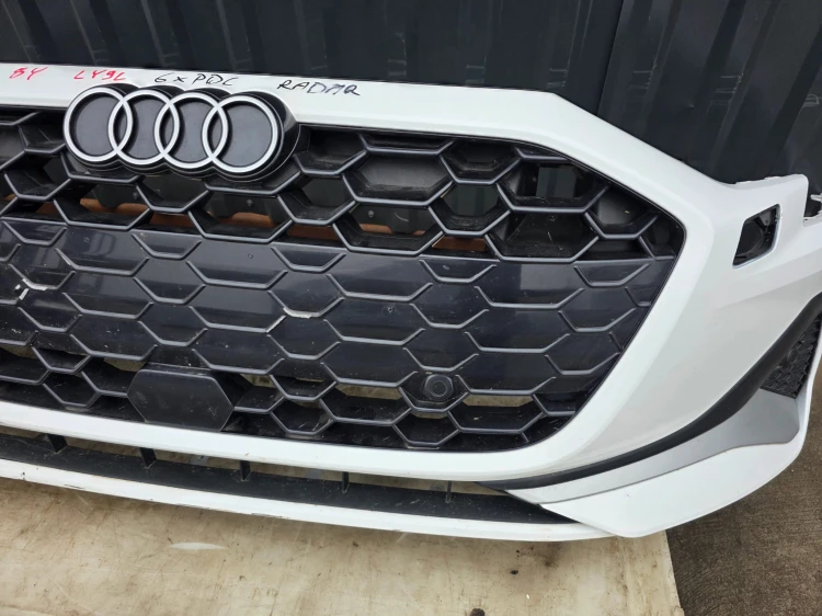ZDERZAK PRZÓD KOMPLETNY AUDI A3 8Y S LINE 6XPDC POD RADAR LY9L KOMPLETNY !!
