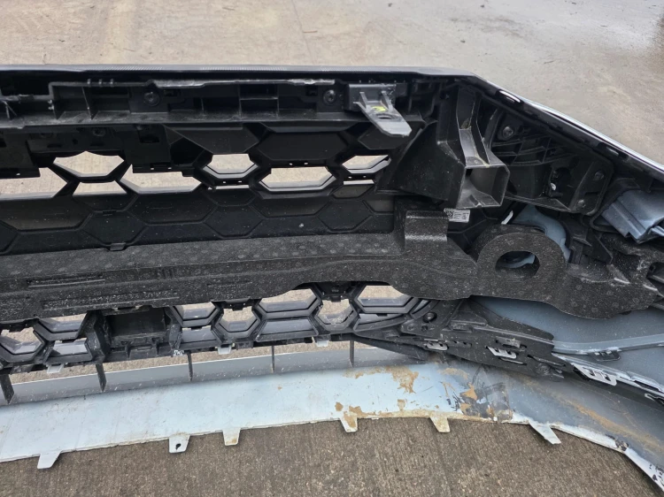 ZDERZAK PRZÓD KOMPLETNY AUDI A3 8Y S LINE 6XPDC POD RADAR LY9L KOMPLETNY !!
