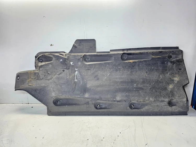 OSŁONA PŁYTA PODWOZIA PRAWA AUDI A1 VW 6R0825202