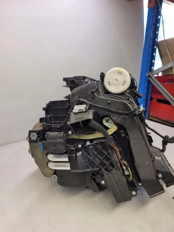 NAGRZEWNICA KOMPLETNA AUDI A3 8P LIFT 8P1820003AH