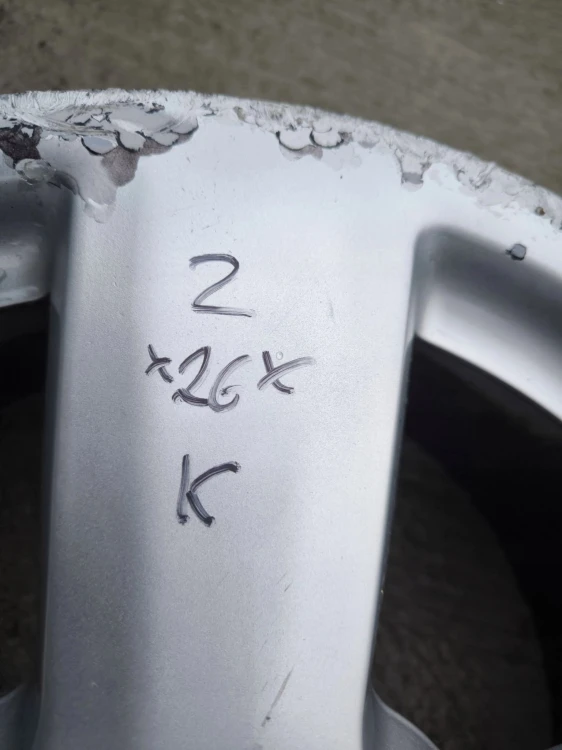 FELGA ALUMINIOWA AUDI A3 A4 A6 VW SKODA 8.0J R18 ET43 8E0601025AK Z*26* K