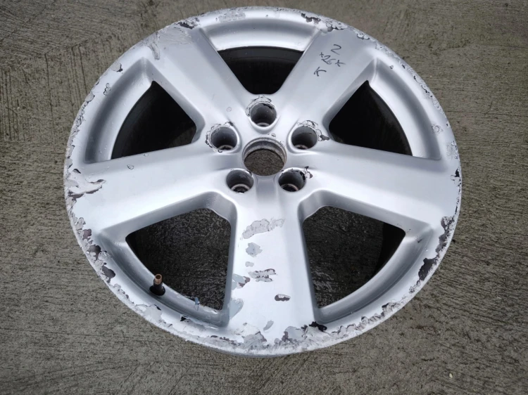 FELGA ALUMINIOWA AUDI A3 A4 A6 VW SKODA 8.0J R18 ET43 8E0601025AK Z*26* K